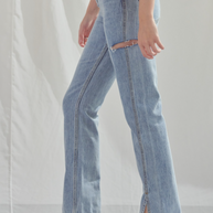 High-Waisted Jeans